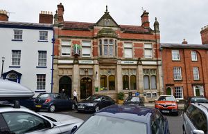 Lloyds Bank, Ludlow (picture: Geocities/Michael Garrick)