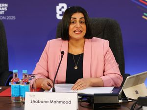 Supporting image for story: British border officers sent to Balkans as UK seeks to stem flow of migrants