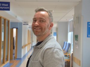 Supporting image for story: Scot tackles 100km desert trek two years after heart transplant