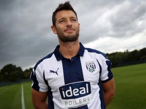 Supporting image for story: West Brom sign free agent Wes Hoolahan 