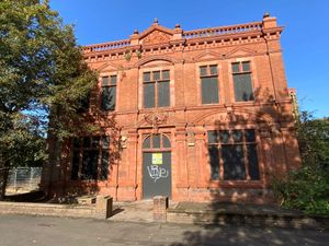 Supporting image for story: Former Bilston school of art with go-ahead for flats conversion heading to auction 