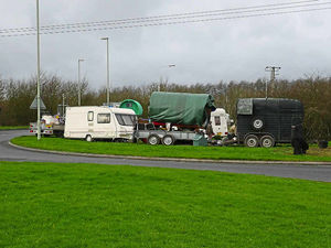 Supporting image for story: Travellers return to illegal Shropshire site close to M54