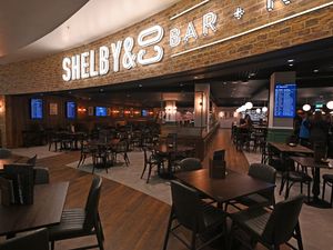 Supporting image for story: I visited the Peaky Blinders-themed restaurant newly opened at Birmingham Airport - fans of the show will love it!