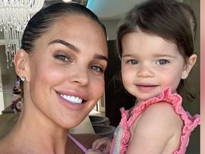 Supporting image for story: Model Danielle Lloyd praises Walsall hospital staff for helping daughter who had felt stuck up her nose