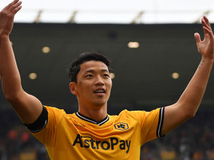 Supporting image for story: Gary O'Neil impressed by 'intelligent' Wolves forward Hwang Hee-chan
