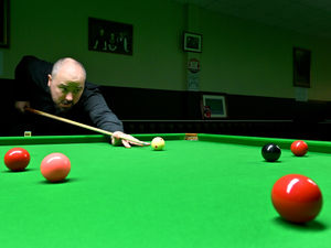 Supporting image for story: Lessons in snooker from a Black Country coach who has trained some of the best