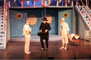 Anything Goes. Pics by: Chris Wolverson