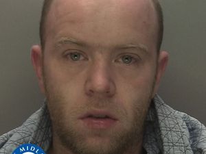 Supporting image for story: Man wanted over serious stabbing at Birmingham bedsit