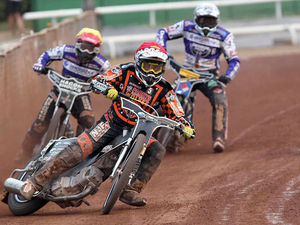 Supporting image for story: Wolves pip Elite League champions Swindon