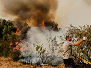 Supporting image for story: Greece, Spain and Portugal race to contain wildfires as EU steps up help