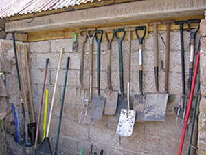 Supporting image for story: Stolen garden tools used in burglaries