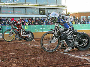 Supporting image for story: Wolves left to lick their wounds