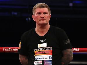 Supporting image for story: Ricky Hatton announces comeback bout after over a decade out of boxing