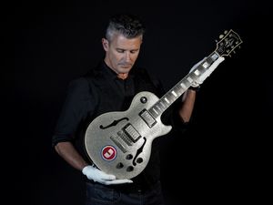 Supporting image for story: Noel Gallagher’s ‘favourite’ Oasis guitar sells for £226,800