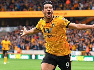 Supporting image for story: Raul Jimenez wants to show his Premier League class at Manchester United