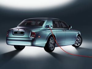 Supporting image for story: Rolls-Royce hints at ‘historic’ electric vehicle announcement