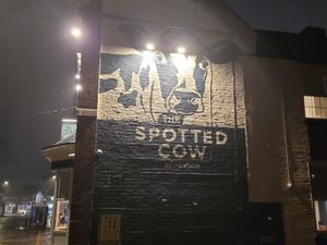 Supporting image for story: Popular Bloxwich pub welcomes customers back in after six-figure makeover