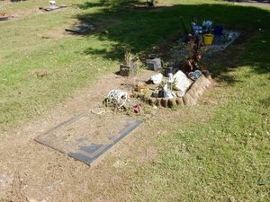 The grave.
Picture courtesy of @RoystonPorter