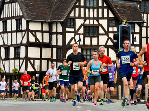 Supporting image for story: Shrewsbury Half Marathon in pictures: 30 memorable moments ahead of race day - do you recognise anyone?