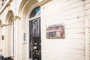 A flat for under £100,000 has come on the market in Oswestry town centre. Pictures: Zoopla