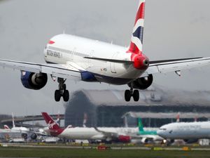 Supporting image for story: British Airways workers vote to strike in pay dispute
