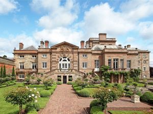 Supporting image for story: FOR SALE: Fancy buying The West Wing for a cool £1.3m?