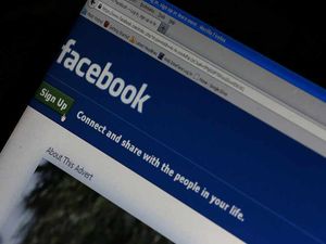 Supporting image for story: Revenge porn man changed ex-girlfriend's Facebook profile to sex photo