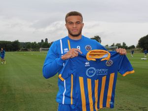 Supporting image for story: Shrewsbury Town seal loan signing of Carlton Morris from Norwich
