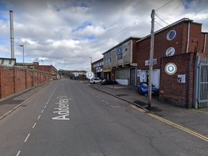 Supporting image for story: Murder probe after man stabbed to death in nightclub on Boxing Day