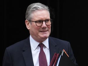 Supporting image for story: Starmer pledges ‘ironclad support for Ukraine’ while Trump claims deal ‘close’