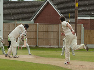 Supporting image for story: Tom Astley holds nerve to tie up a thriller