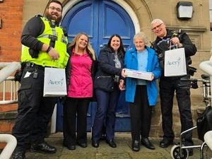 Supporting image for story: Rugeley Police Station veteran reunites with former colleagues 30 years later