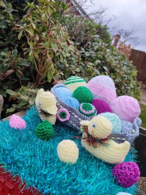 A close-up of the postbox topper. 