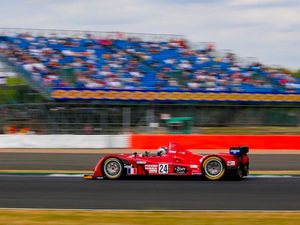 Supporting image for story: Sir Chris Hoy victorious at Silverstone Classic