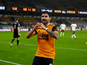 Supporting image for story: Nuno proud of dedicated Wolves man Ruben Neves