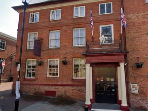 Supporting image for story: Plans lodged to convert Tamworth hotel into 10 self-contained apartments