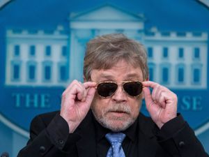 Supporting image for story: Star Wars actor Hamill dubs Biden ‘Joe-bi-Wan Kenobi’ on trip to White House
