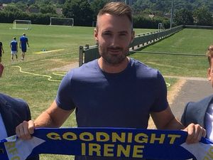 Supporting image for story: Former Shrewsbury winger Alex Rodman joins Bristol Rovers