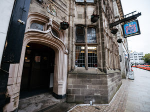 Supporting image for story: More than 4,500 pubs including ones across region at risk as owner seeks to refinance