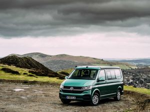 Supporting image for story: Households shunning staycations because of high fuel prices