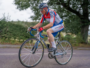 Supporting image for story: Pearce claims victory, but Scott is celebrating another gold