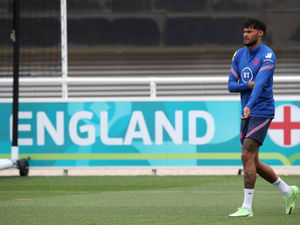 Supporting image for story: Tyrone Mings: England have to use the dark arts in Euro matches