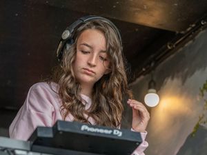 Supporting image for story: Teenage DJ brings the noise to Dublin library