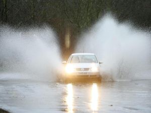 Supporting image for story: Parts of Wales braced for heavy rain and flooding