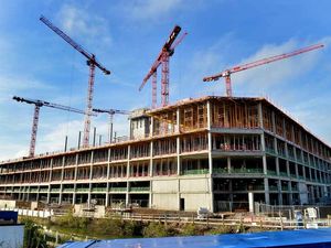 Supporting image for story: With two years to go, work speeds ahead on £350m Midland super-hospital