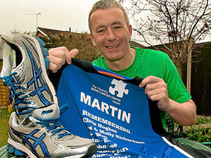 Supporting image for story: Shropshire and Mid Wales runners head for the London Marathon