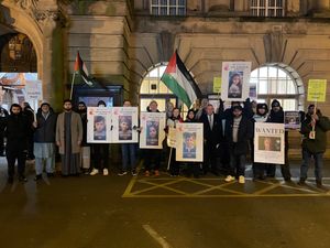 Supporting image for story: Walsall Council to write to the Prime Minister demanding permanent ceasefire in Gaza