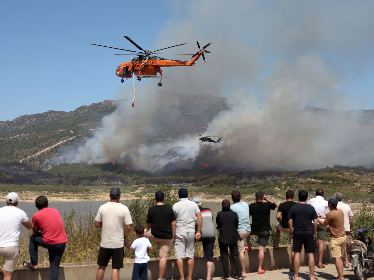 Europe swelters under scorching temperatures as regions issue heat alerts