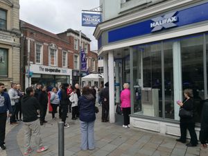 Supporting image for story: Police appeal after unattended bags spark 'suspicious package' scares forcing bank evacuation in Wolverhampton