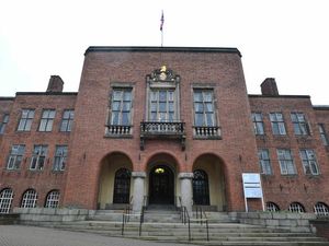 Supporting image for story: Pavement licence applications open for Dudley businesses